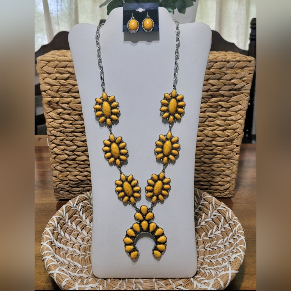 Yellow Squash Blossom Necklace And Earring Set New